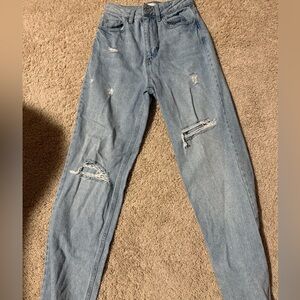 PacSun 80’s boyfriend jeans.